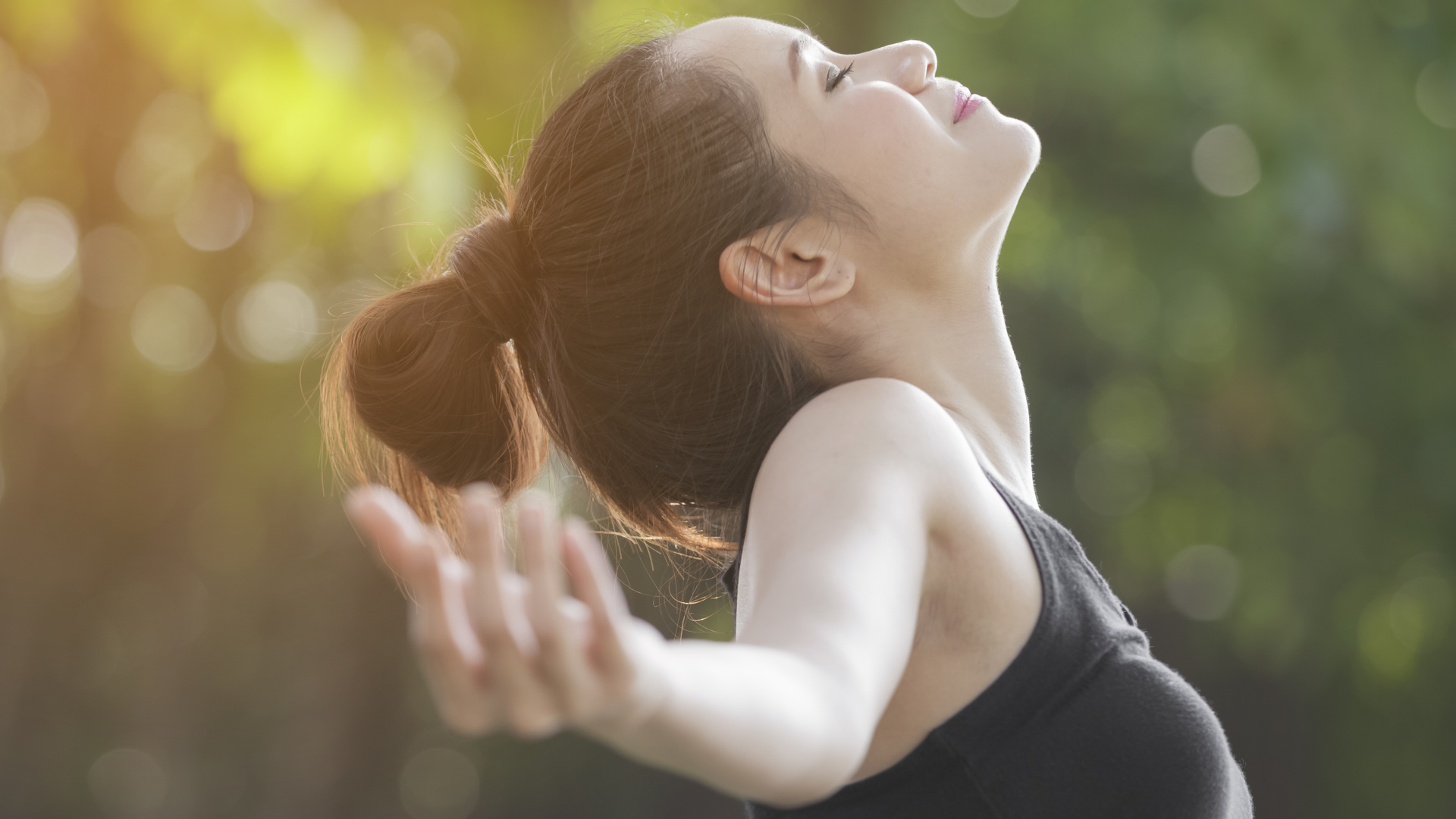 shutterstock_532686643-2 asian woman arms open